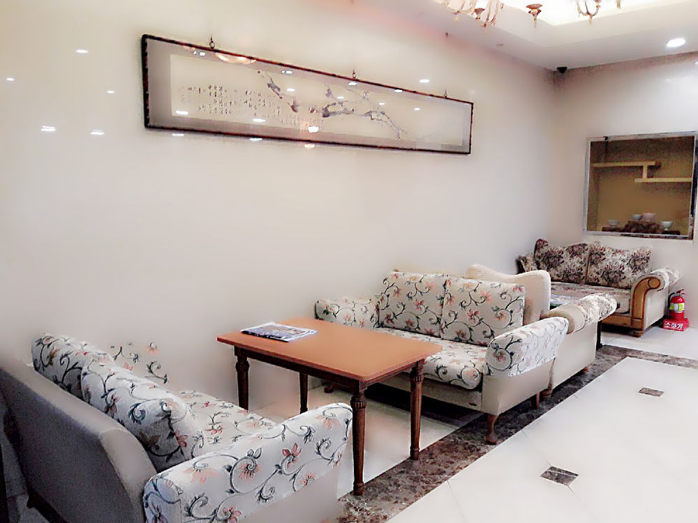 Gallery Tourist Hotel ชองจู ภายนอก รูปภาพ
