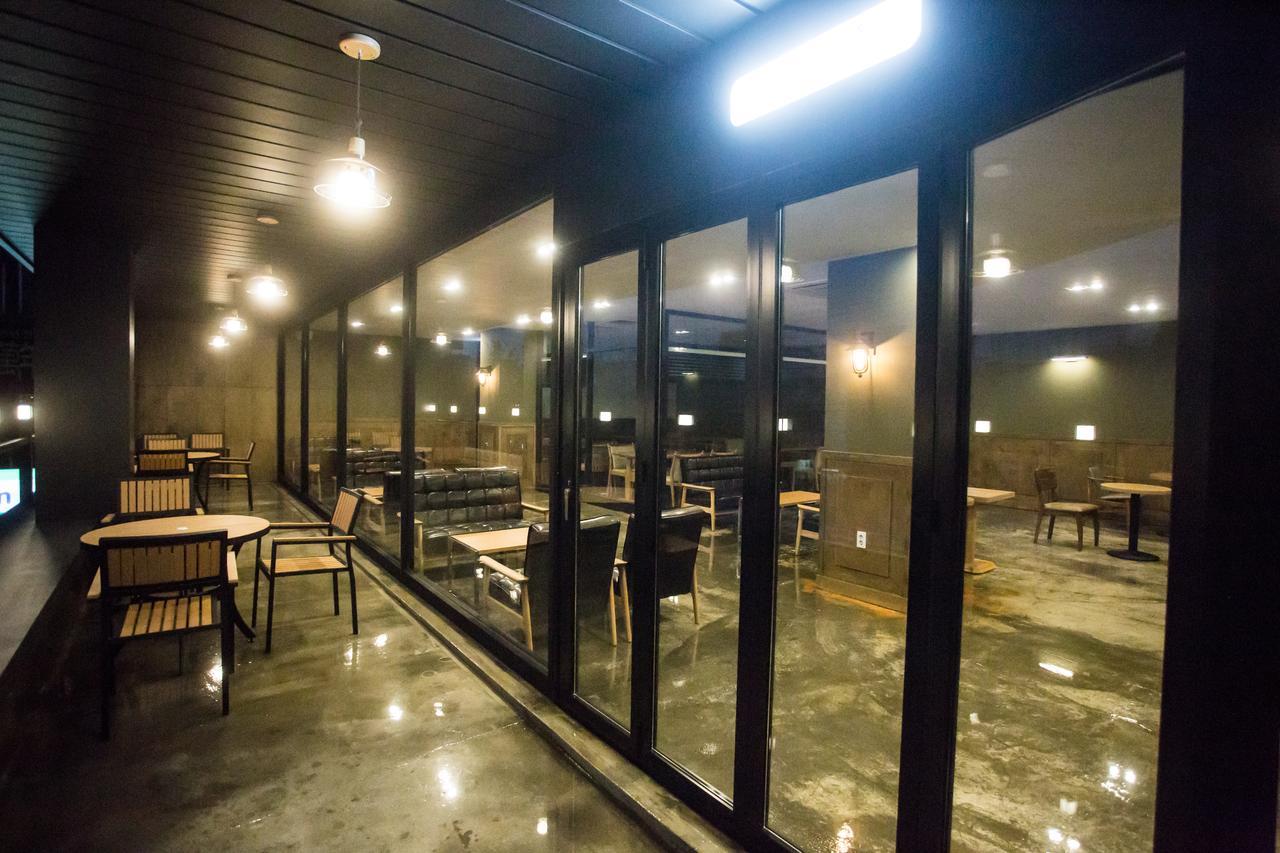 Gallery Tourist Hotel ชองจู ภายนอก รูปภาพ